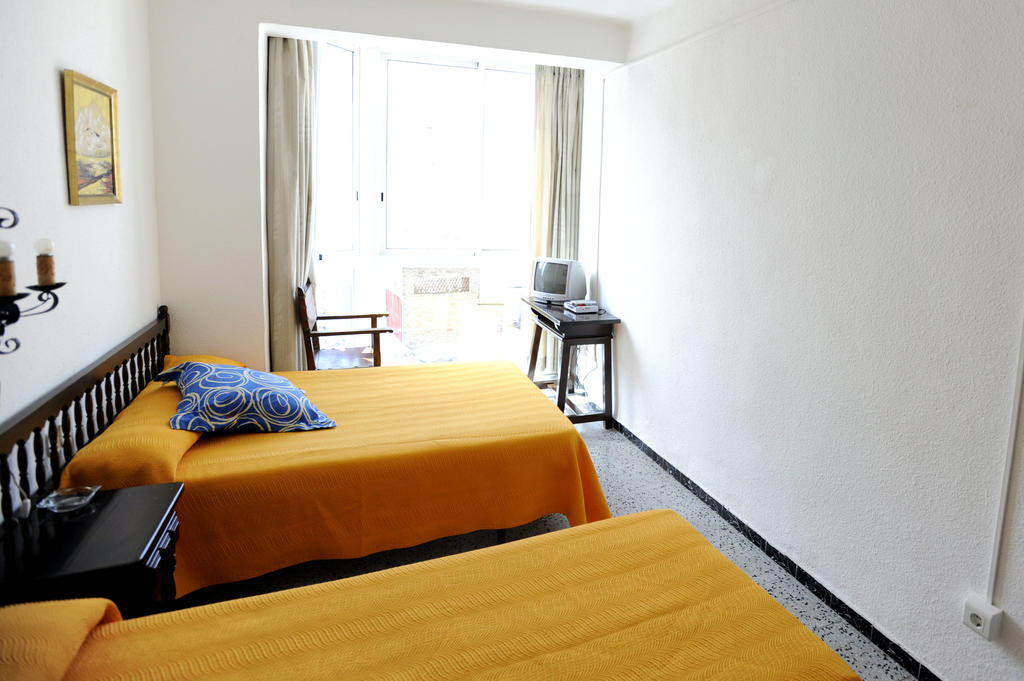 Hostal Can Marines Sant Carlos de la Ràpita Zimmer foto